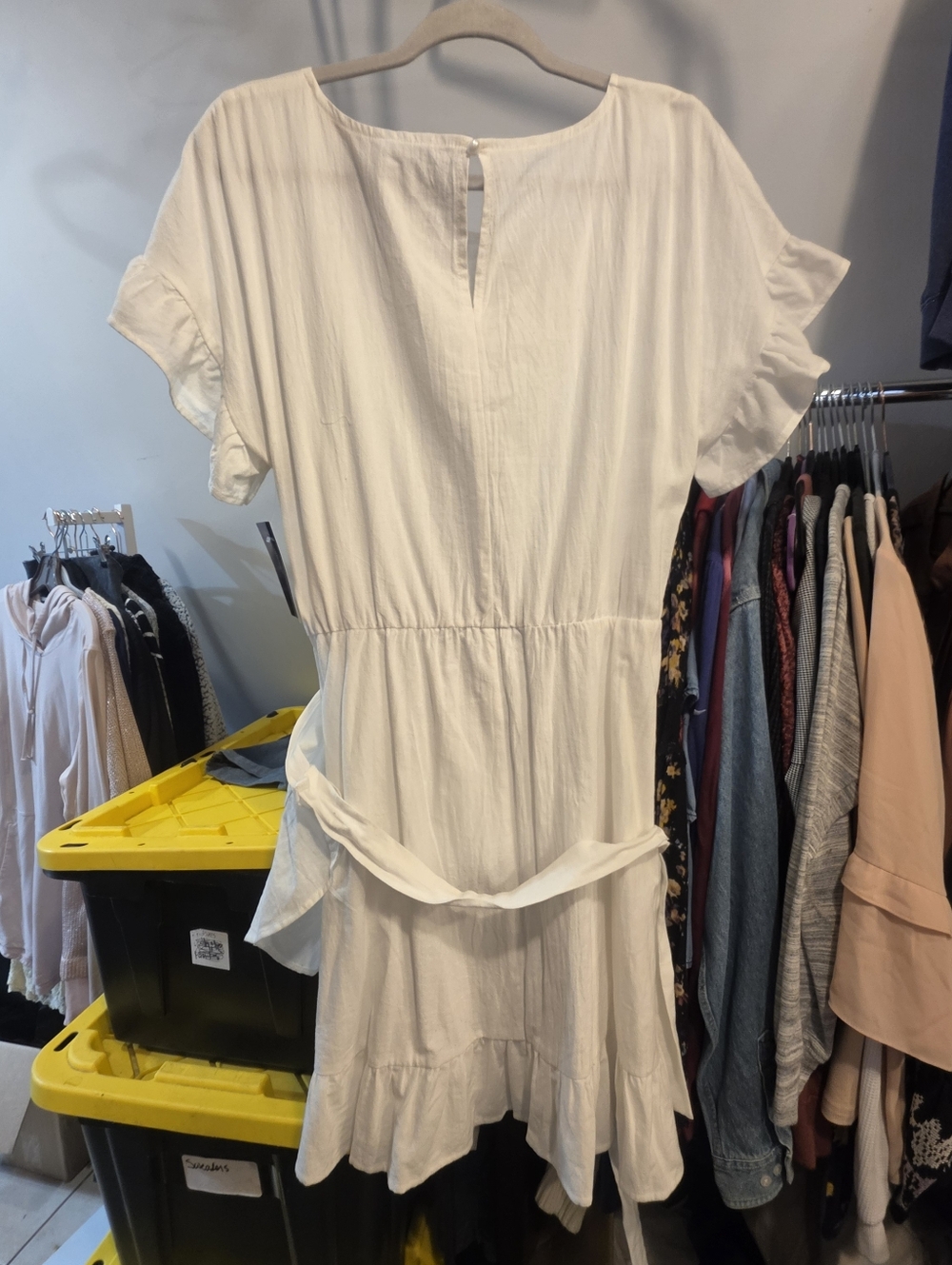 WHITE Cotton Wrap Dress - Stretch Waist Flutter Sleeves And Ruffled Hem. Xl. - Picture 4 of 6